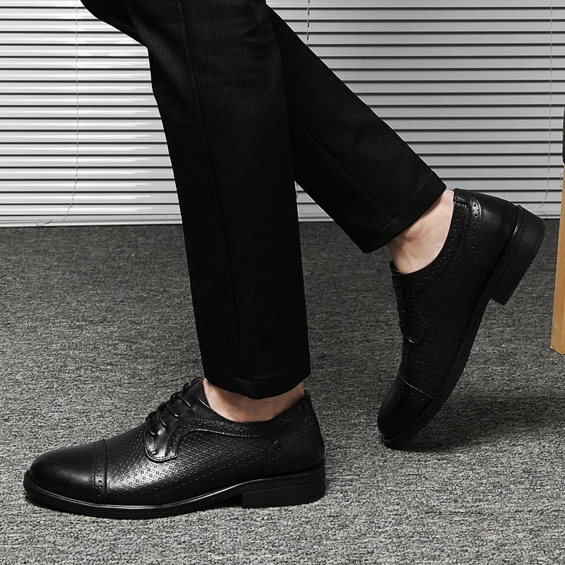 2024 Мужская обувь Оксфорды из натуральной кожи, модная деловая повседневная обувь для вечеринок, банкетов, повседневных винтажных кожаных модельных туфель на шнуровке - 4