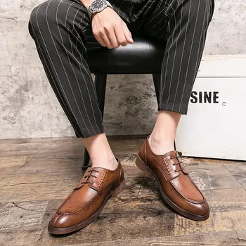 Мужская обувь 2023 Новая летняя Повседневная кожаная обувь Мужские деловые официальные дерби в британском стиле с мягкой подошвой Черного цвета