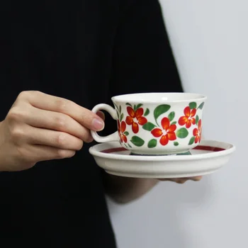 Финская керамика с ручной росписью, чашка для кофе латте, чашка для послеобеденного чая, набор блюдец, подарок подруге, сувенир