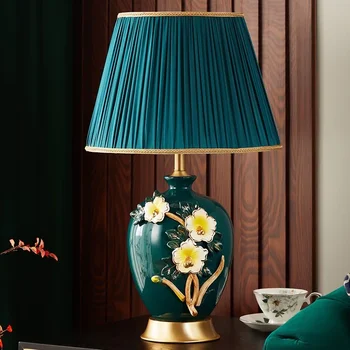 Новая настольная лампа цвета китайской эмали, прикроватная тумбочка в американской спальне, теплая и креативная керамическая лампа в европейской гостиной