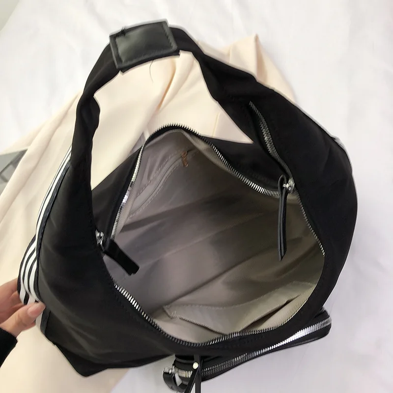 Корейская модная черная сумка через плечо с мини-косметичкой Y2k, нейлоновая дизайнерская сумка, женская шикарная сумка-тоут для подмышек, уличная одежда - 4
